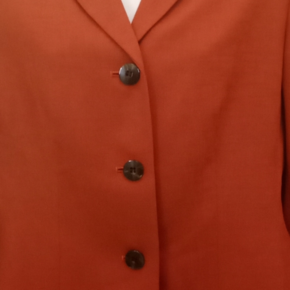 VTG- Le Suit Essentials Rust Blazer - Picture 5 of 11